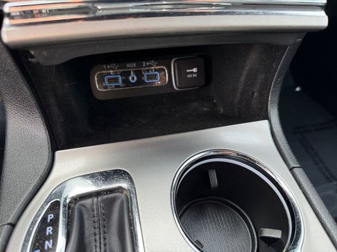 Used 2021 Jeep Grand Cherokee Limited image 20