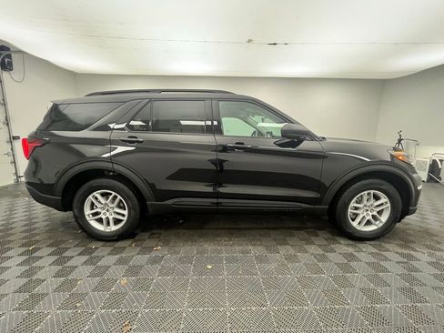New 2026 Ford Explorer Active image 7