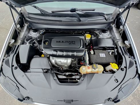 Used 2019 Jeep Cherokee Latitude w/ Popular Appearance Group image 36