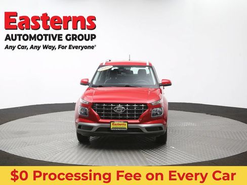 Used 2023 Hyundai Venue Limited FWD image 54