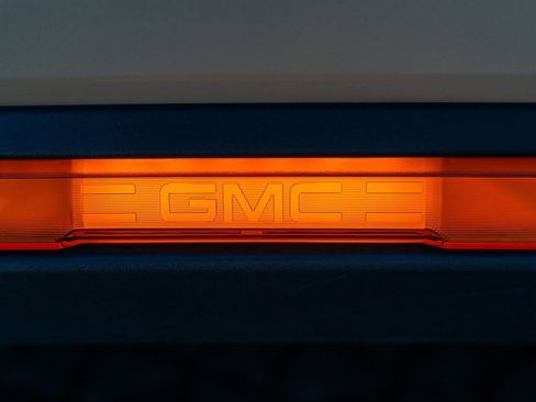 Used 2023 GMC Canyon AT4X image 28