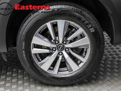 Used 2023 Nissan Pathfinder SL AWD/4WD image 8