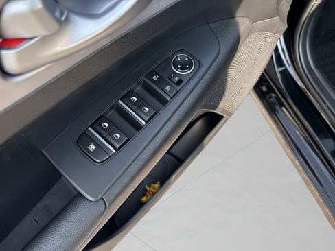 Used 2024 Kia Forte LXS FWD image 22