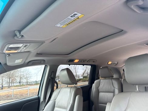 Used 2013 Honda Odyssey EX-L image 25