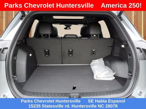 New 2027 Chevrolet Equinox RS w/ Convenience Package III FWD image 31