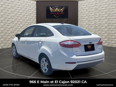 Used 2016 Ford Fiesta SE FWD image 4