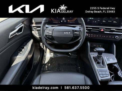 Used 2026 Kia Sportage EX w/ EX Panorama Roof Package FWD image 12