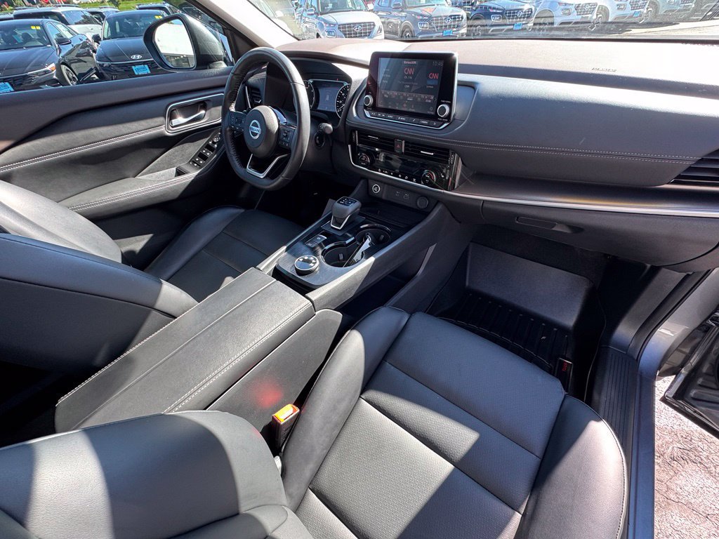 Used 2021 Nissan Rogue SV w/ Premium Package AWD/4WD image 28