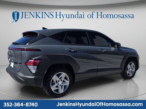 New 2026 Hyundai Kona SE FWD image 3