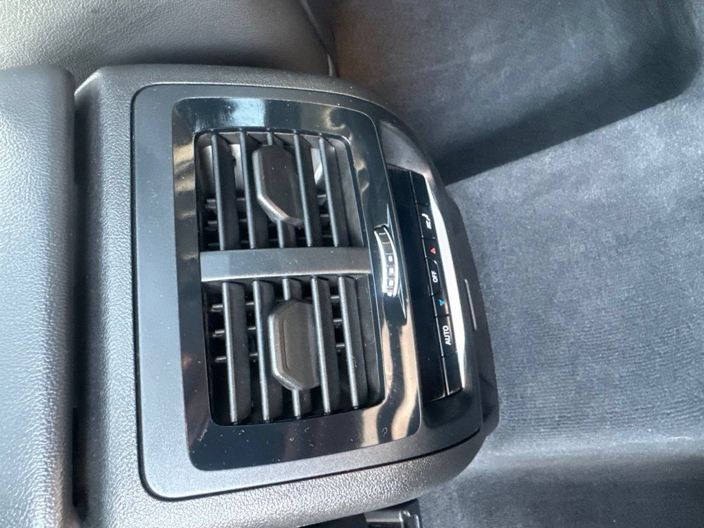 Used 2023 BMW X3 M40i AWD/4WD image 26