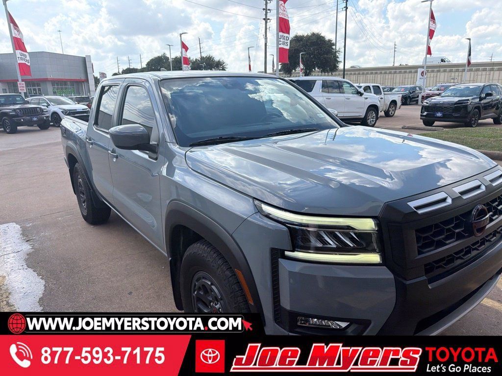 Used 2025 Nissan Frontier Pro-X RWD image 1