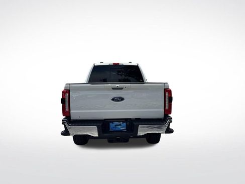 Used 2024 Ford F350 Lariat w/ Lariat Ultimate Package AWD/4WD image 7