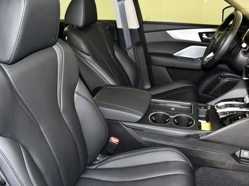 Certified 2025 Acura MDX SH-AWD image 42
