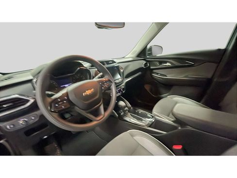 Used 2023 Chevrolet TrailBlazer LT w/ Convenience Package AWD/4WD image 10
