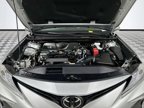 Used 2022 Toyota Camry XLE FWD image 29