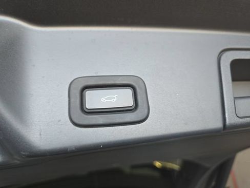 Certified 2022 Land Rover Range Rover Evoque S AWD/4WD image 16