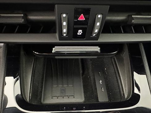 Certified 2024 Porsche Cayenne w/ Premium Package Plus (PFM) AWD/4WD image 32
