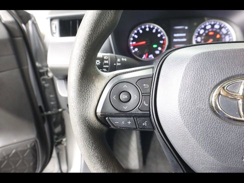 Used 2021 Toyota RAV4 XLE w/ Convenience Package image 19