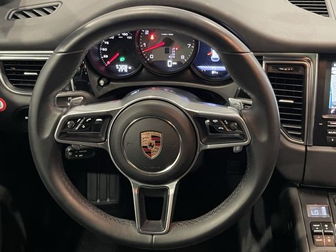 Used 2016 Porsche Macan S AWD/4WD image 18