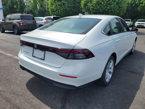 New 2025 Honda Accord LX image 3