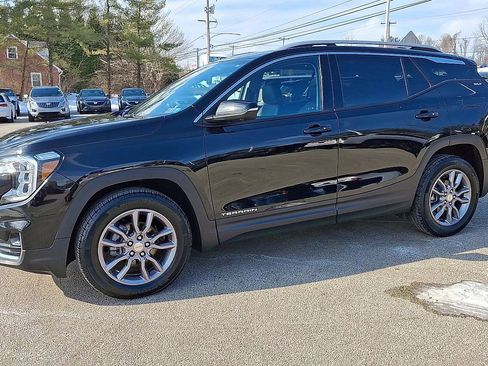 Certified 2022 GMC Terrain SLT w/ Tech Package image 5