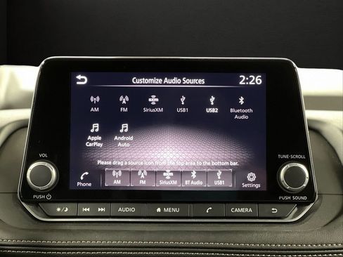 Used 2025 Nissan Rogue SV image 32