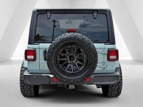 Used 2023 Jeep Wrangler Unlimited Sahara w/ Cold Weather Group AWD/4WD image 6
