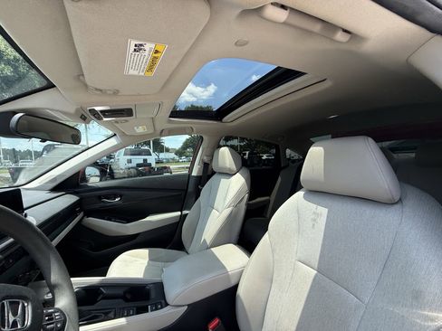 Used 2024 Honda Accord EX image 27
