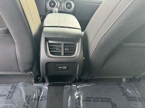 Used 2023 Chevrolet Blazer LT image 28