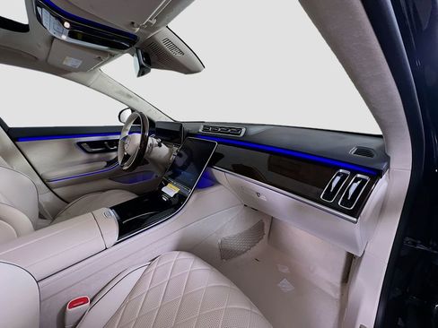 New 2026 Mercedes-Benz S 580 4MATIC Sedan image 32