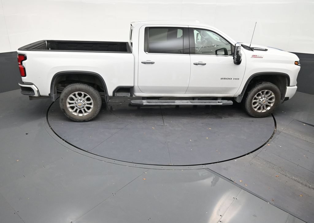 Used 2024 Chevrolet Silverado 2500 LTZ w/ LTZ Plus Package AWD/4WD image 16