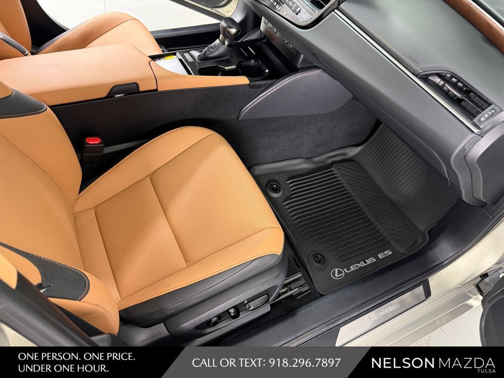 Used 2024 Lexus ES 350 w/ Premium Package FWD image 41