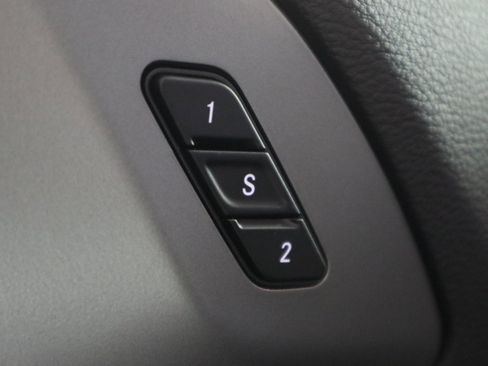 New 2026 Chrysler Pacifica Select image 36