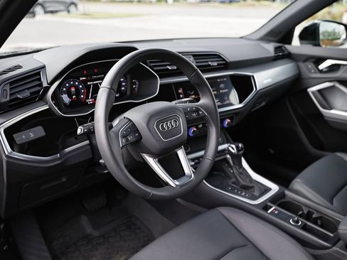 Used 2025 Audi Q3 2.0T Premium w/ Convenience Package AWD/4WD image 19