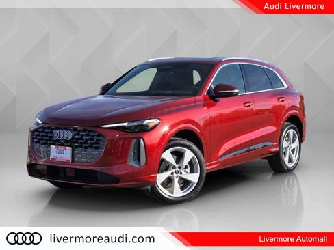 New 2025 Audi Q5 Premium AWD/4WD image 1