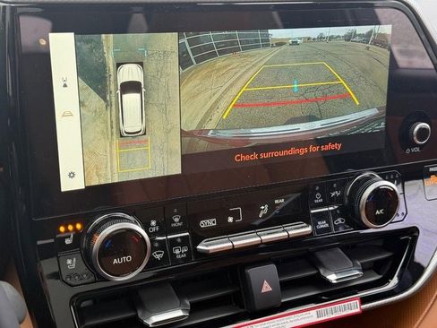 New 2026 Toyota Highlander Platinum image 15