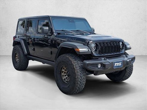 Used 2025 Jeep Wrangler Unlimited Sport AWD/4WD image 3