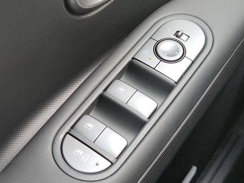 New 2026 Hyundai Ioniq 5 SE image 22