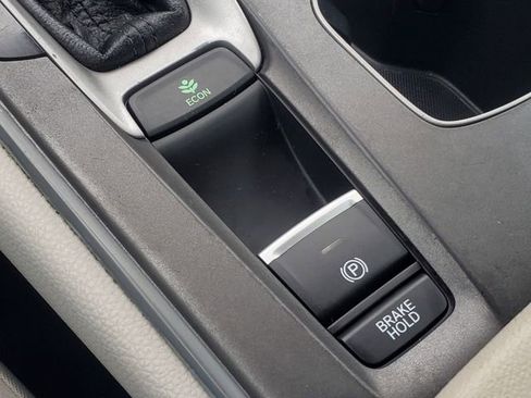 Used 2019 Honda Accord LX image 21