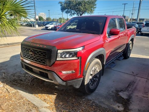 Used 2022 Nissan Frontier Pro-X w/ Technology Package image 2