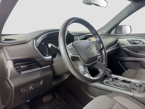 Used 2022 Chevrolet Traverse LT w/ Midnight/Sport Edition AWD/4WD image 10