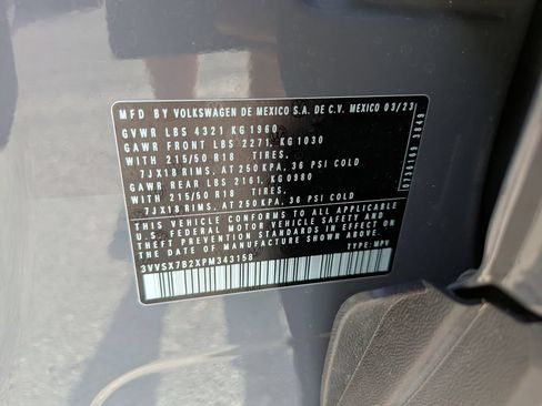 Certified 2023 Volkswagen Taos SE w/ Black Wheel Package FWD image 33