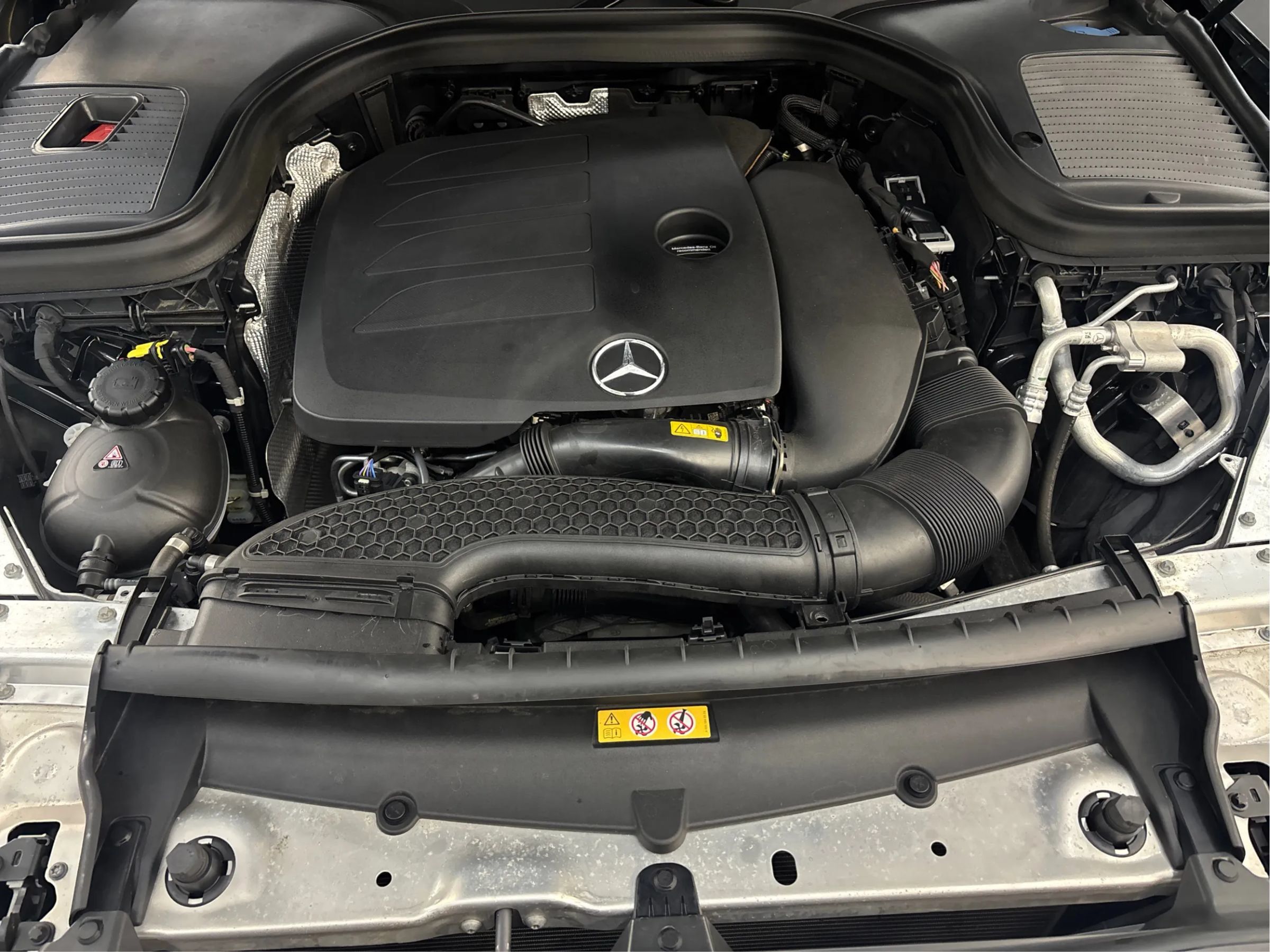 Used 2022 Mercedes-Benz GLC 300 4MATIC image 29