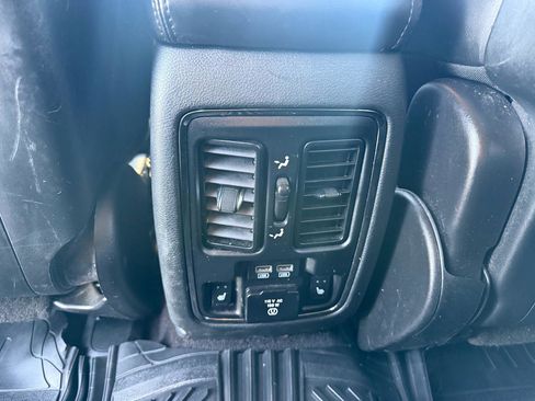 Used 2018 Dodge Durango GT AWD/4WD image 24