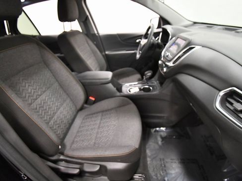 Used 2024 Chevrolet Equinox LT image 18