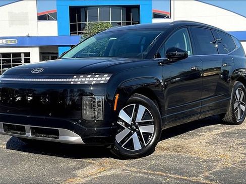 New 2026 Hyundai Ioniq 9 SEL image 2