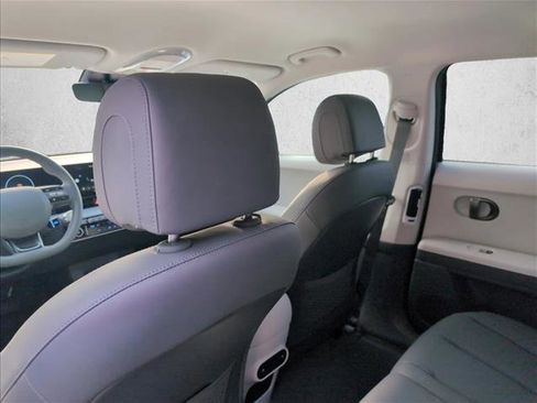 New 2026 Hyundai Ioniq 5 SEL image 16