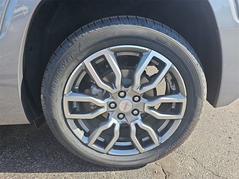 Used 2024 GMC Terrain Denali w/ Denali Premium Package image 41