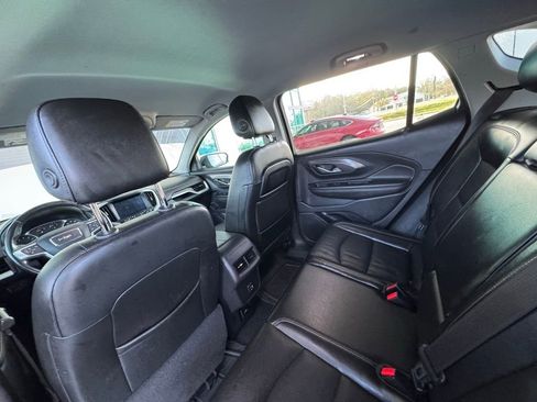 Used 2020 GMC Terrain SLT image 22