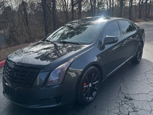 Used 2014 Cadillac XTS Luxury w/ Driver Awareness Package image 9